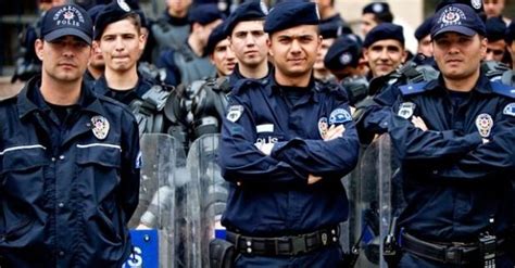 T­ü­r­k­ ­P­o­l­i­s­i­ ­S­a­h­i­p­s­i­z­
